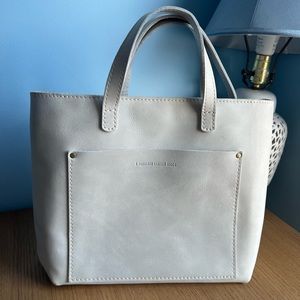 Portland Leather Goods Beluga Medium Zipper Crossbody tote